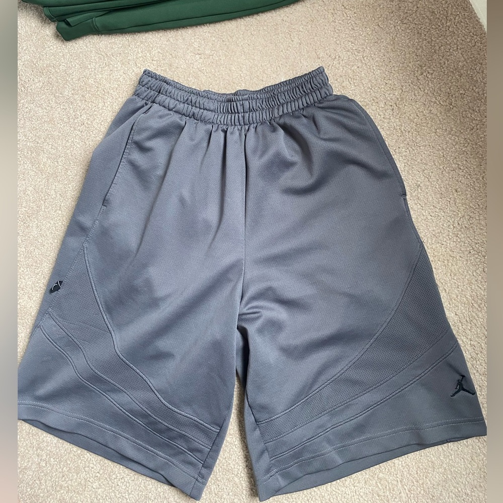 Jordan Men’s Basketball Shorts (Gray Medium)